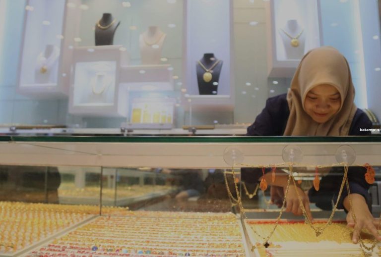 Tetap Diminati Saat Harga Naik, Ini Harga Emas Terbaru di Batam