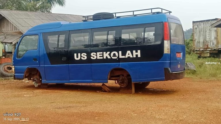 Bus Sekolah Rusak Berbulan-bulan, Pelajar Marok Kecil Terpaksa Jalan Kaki ke Sekolah