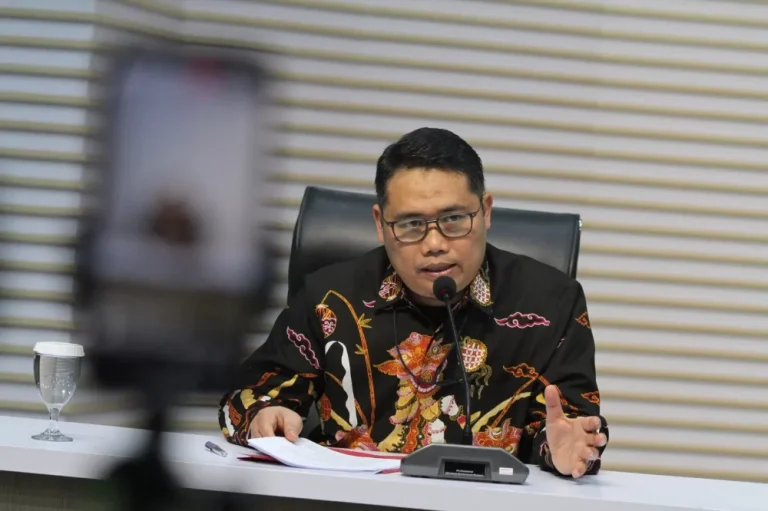 KPK Tak Pamerkan Tersangka OTT Pajak Jakut, KUHAP Baru Jadi Alasan