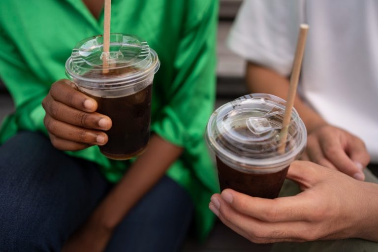 Prancis Tunda Larangan Gelas Plastik Sekali Pakai, Berlaku Mulai 2030