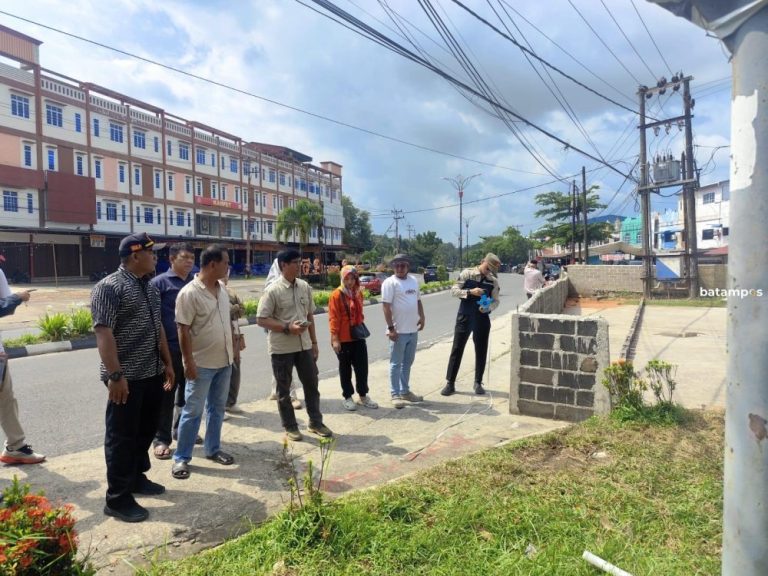 Satpol PP Ukur Pagar di Batu 9 Tanjungpinang, Pemilik Bantah Langgar Perda