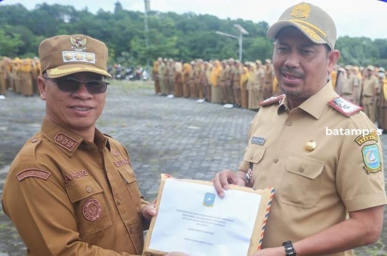 Bupati Anambas Serahkan DPA 2026 ke Seluruh OPD, APBD Capai Rp840 Miliar