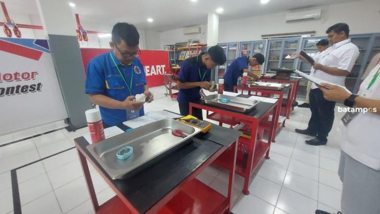 Kontes Siswa dan Guru SMK Binaan AHM 2025 Dorong Kompetensi Vokasi di Kepri
