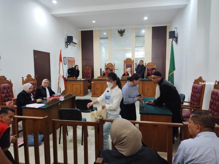 JPU Tak Hadirkan Saksi, Sidang Pengeroyokan Kakak Beradik di PN Tanjungpinang Ditunda