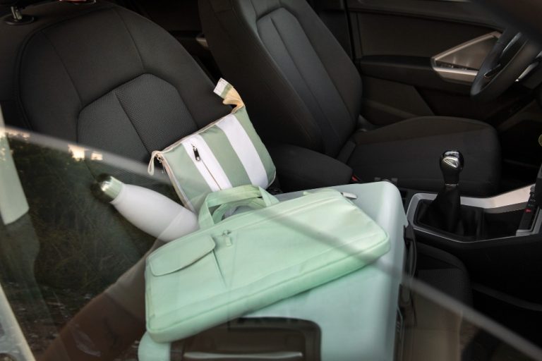 Waspada Cuaca Panas, Jangan Tinggalkan 5 Barang Ini di Dalam Mobil