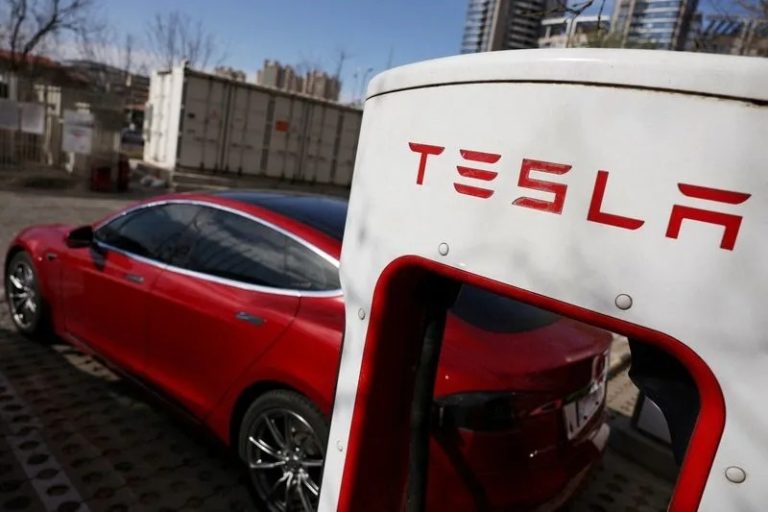 Kerja Sama Tesla dengan Tiongkok Jadi Kunci Ekspansi Global Kendaraan Listrik