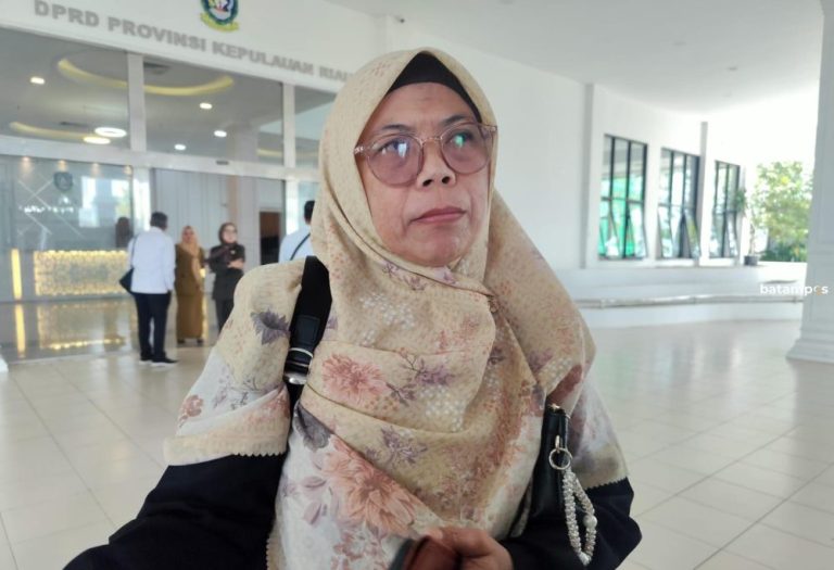 DPRD Kepri Soroti Minim Buku Rujukan di Sekolah, Dorong Penguatan Literasi Pelajar