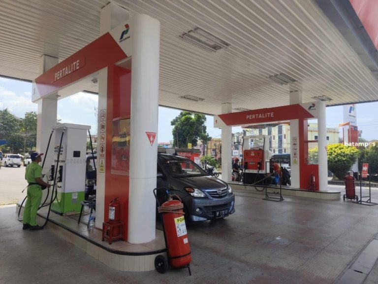 Jaringan Bermasalah, Pengisian BBM Pertalite di SPBU Tanjungpinang Terganggu