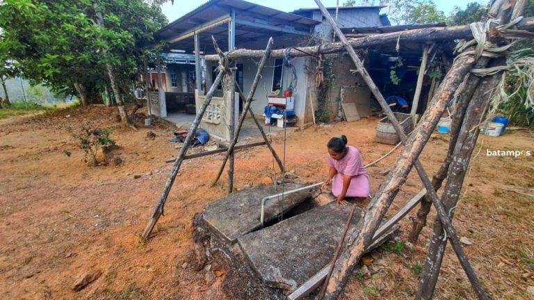 Sumur Mengering, Warga Sungai Jeram Bintan Utara Terpaksa Beli Air Rp70 Ribu per Minggu