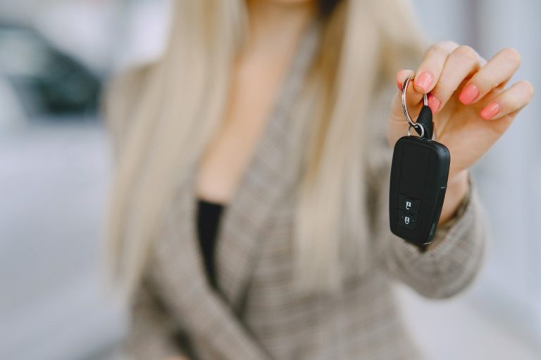 Trik Test Drive Jadi Celah, Puluhan Mobil di Dealer Amerika Dicuri Secara Terorganisir