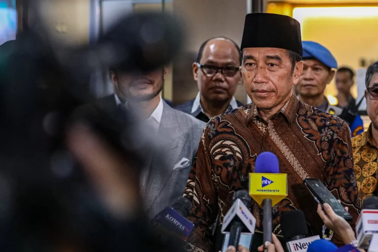 Namanya Terseret Kasus Korupsi Kuota Haji, Ini Tanggapan Jokowi