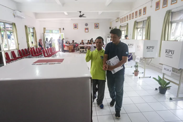 Survei LSI Denny JA: Mayoritas Publik Tolak Pilkada Lewat DPRD