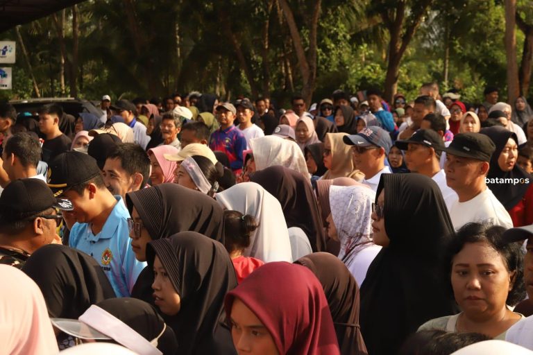 HAB ke-80 Kemenag, Ribuan Warga Bintan Ramaikan Jalan Sehat Kerukunan