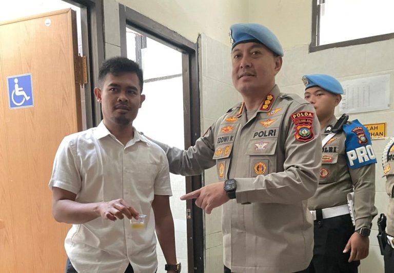 Personel Ditresnarkoba Polda Kepri Jalani Tes Urine, Ini Hasilnya