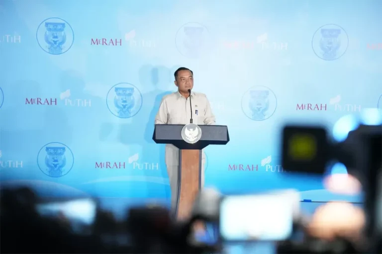 Negara Bertindak: Prabowo Cabut Izin 28 Perusahaan Perusak Kawasan Hutan