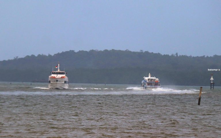 Cuaca Kurang Bersahabat, Begini Kondisi Pelayaran Ferry Batam–Singapura dan Malaysia