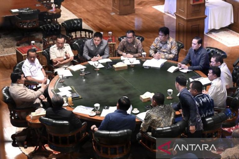 Baru Tiba dari Lawatan Eropa, Prabowo Pimpin Ratas Program Strategis di Hambalang
