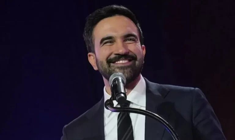 Resmi Dilantik! Zohran Mamdani Jadi Wali Kota Muslim Pertama New York, Usianya Baru 34 Tahun