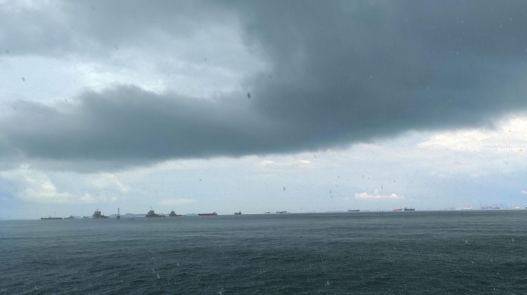 Prakiraan BMKG: Gelombang Laut Natuna–Anambas Capai 3,7 Meter, Batam Relatif Aman