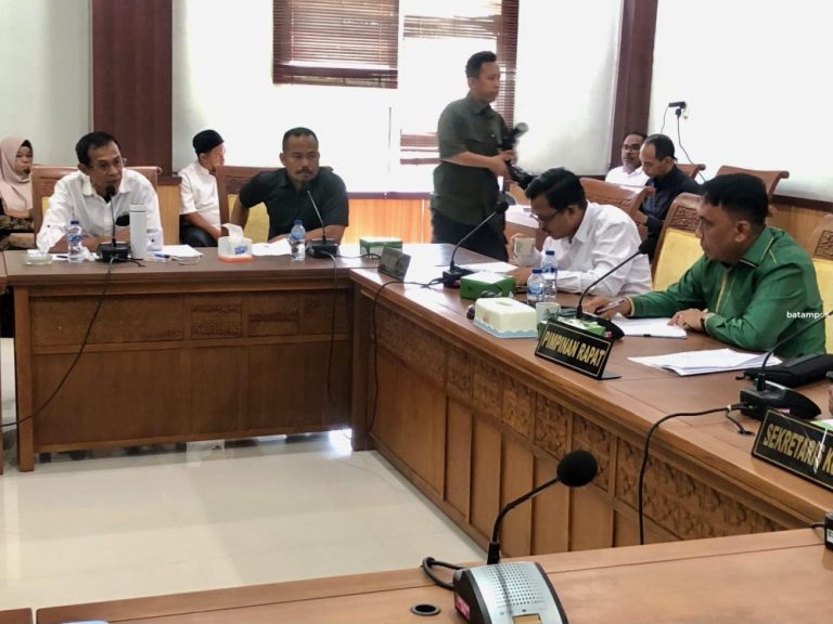 Warga RW 01 Sagulung Permai Adukan Sengketa Fasum ke DPRD Kota Batam