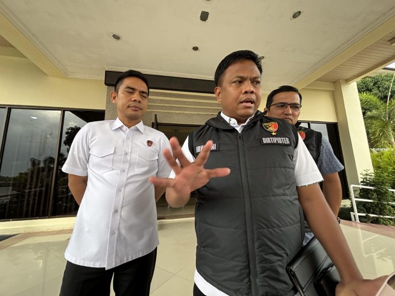 11 WNI Selundupkan 7,5 Ton Timah Ilegal ke Malaysia, Para Tersangka Dipulangkan via Pelabuan Batamcenter