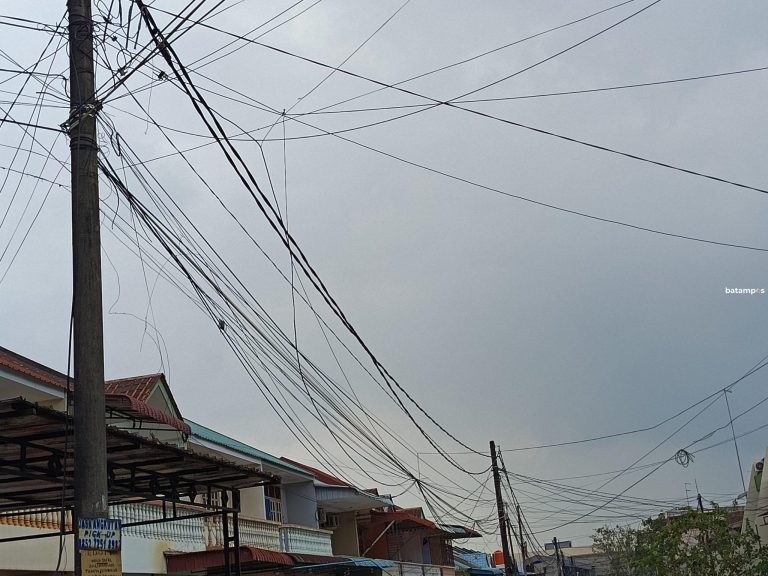 Warga Nagoya-Jodoh Khawatir karena Kabel Semrawut, bahkan Sangat Dekat ke Jalan Raya