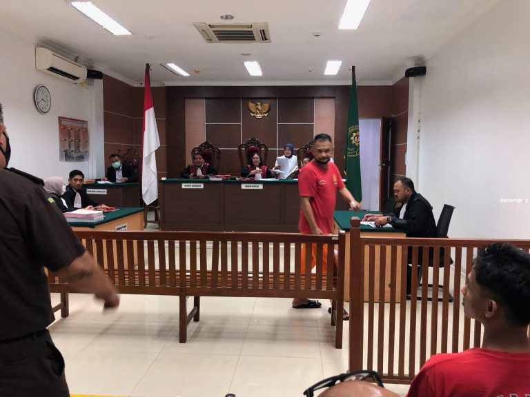 Pengedar Narkotika di Kampung Madani Divonis 5 Tahun 2 Bulan Penjara dan Denda Rp5,6 Miliar oleh Hakim PN Batam