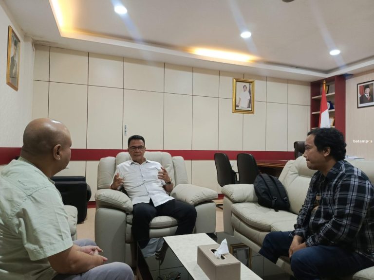 Batam Pos Silaturahmi dengan Wakil Ketua I DPRD Batam Aweng Kurniawan