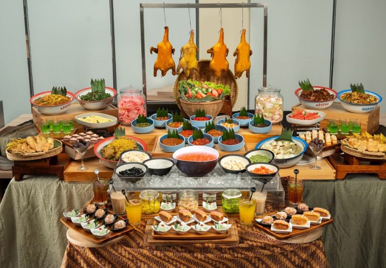 Buka Puasa Ramadan di Harper Premier Batam, Nikmati Bebek dan Sambal Khas Nusantara