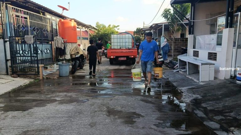 Kemarau Panjang, Sejumlah Wilayah di Tanjungpinang Mulai Alami Krisis Air Bersih