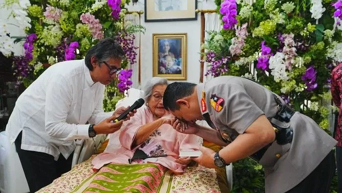 Istri Jenderal Hoegeng, Meryati Roeslani Meninggal Dunia di Usia 100 Tahun