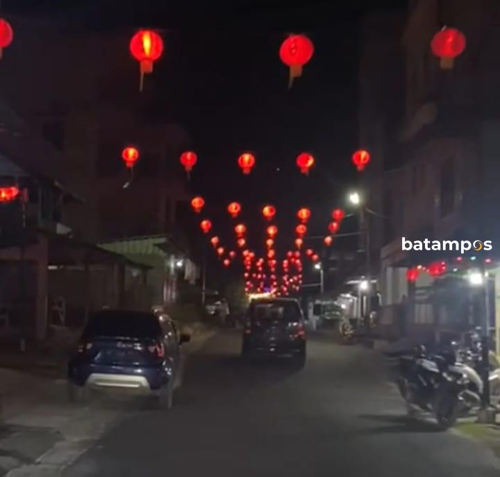 Makna Lampion Merah bagi Masyarakat Tionghoa Saat Imlek di Lingga