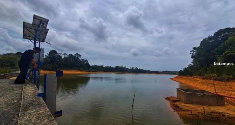 Waduk Sei Jago Alami Kebocoran di Tengah Krisis Air, Volume Menyusut
