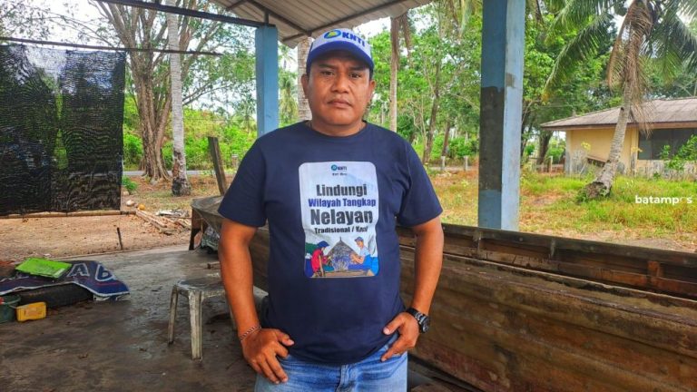 KNTI Bintan Desak Pemerintah Tangani Limbah Minyak Hitam di Pantai Trikora