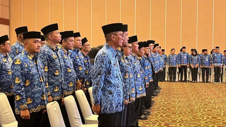 Rotasi Pejabat Pemprov Kepri, Kepala Dinkes dan Disperindag Masih Kosong