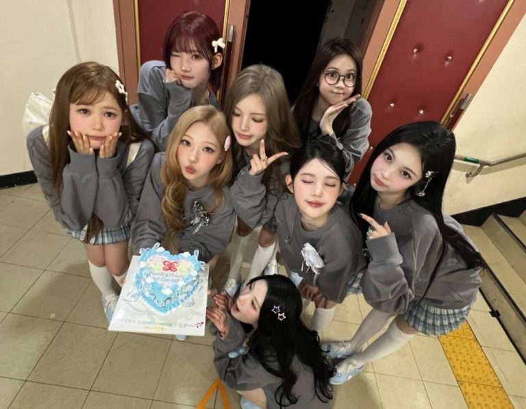 Hearts2Hearts Donasi 50 Juta Won untuk Produk Kebersihan Menstruasi Remaja