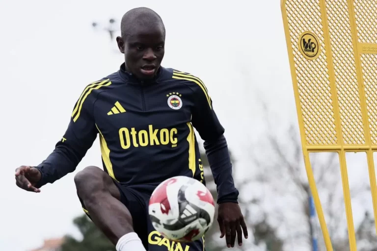 Drama Transfer Berakhir, N’Golo Kante Pilih Gabung Fenerbahce
