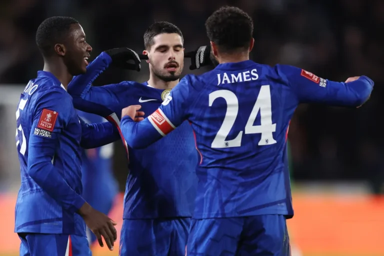 Hattrick Perdana Pedro Neto Bawa Chelsea Tekuk Hull City 4-0