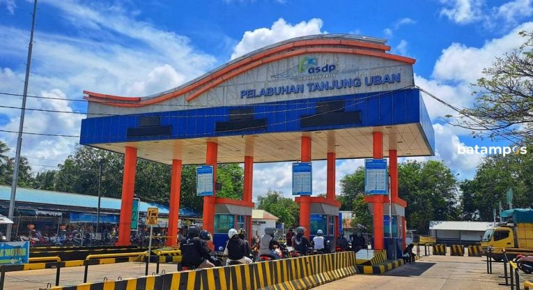 Arus Penyeberangan Tanjunguban Lancar, Penumpang Diminta Hindari Trip Terakhir