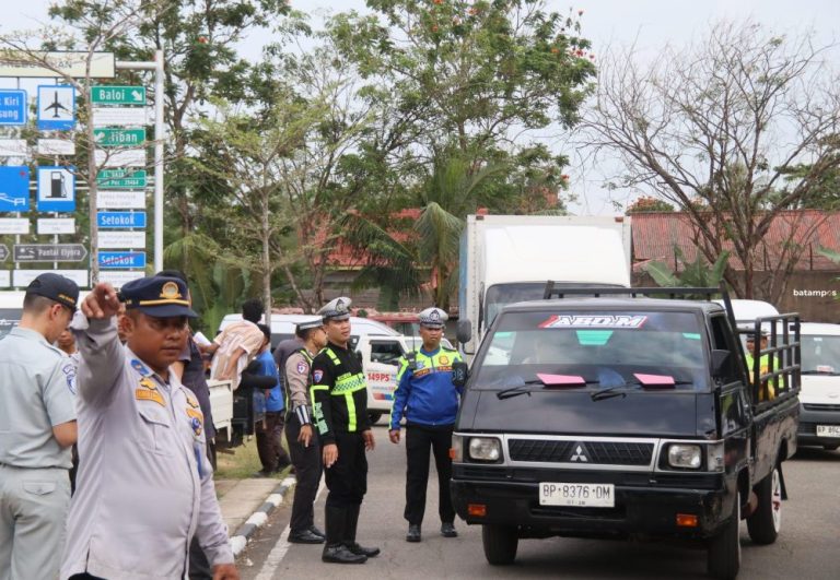 Razia Gabungan Awal Tahun 2026 di Jalan Sudirman Baloi, Ratusan Kendaraan Terjaring