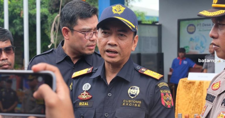 KPK Tangkap Eks Kepala BC Batam, Amankan Uang Miliaran Rupiah hingga Emas 3 Kg