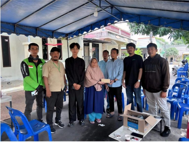 Gojek Beri Santunan Keluarga Mitra Driver Batam yang Meninggal Dunia