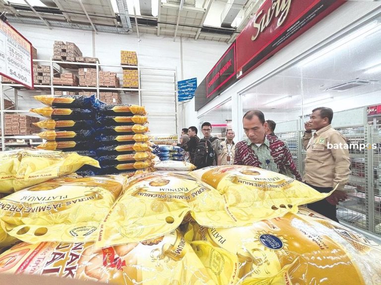 Stok Beras Surplus 961 Ton