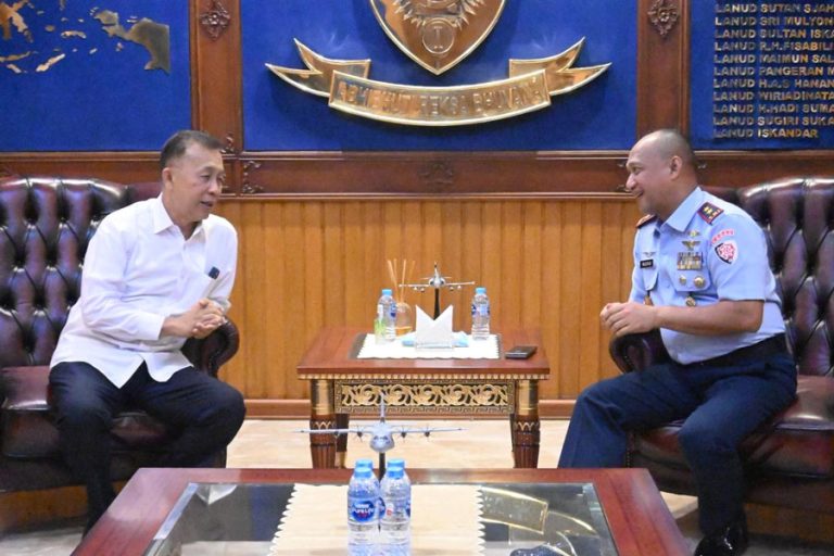 BP Batam Serahkan Status Penggunaan BMN kepada TNI AU