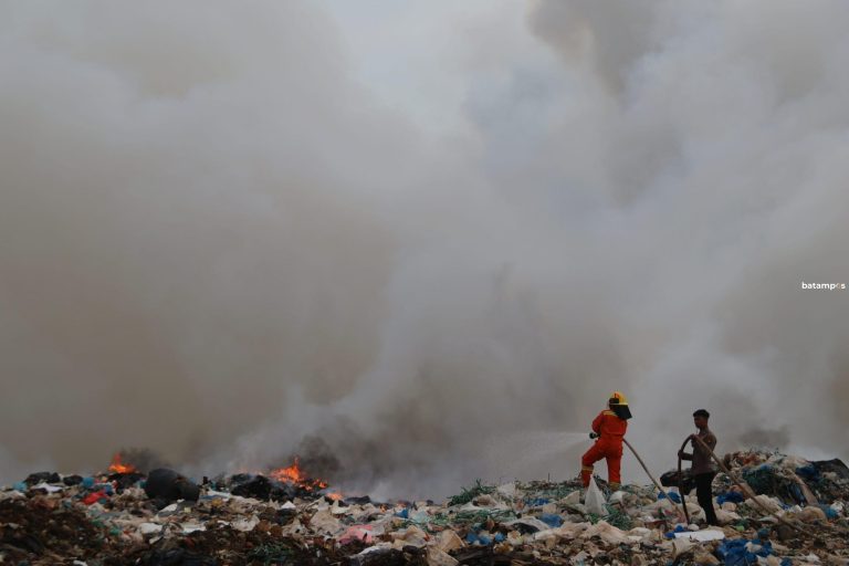 Akar Bhumi Nilai Insiden Kebakaran TPA Punggur Cerminkan Lemahnya Pengawasan