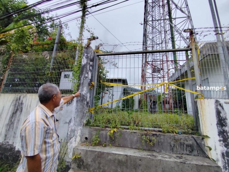 Sudah Disegel Satpol PP, Tower Ilegal di Jalan Pemuda Tanjungpinang Tak Juga Dibongkar