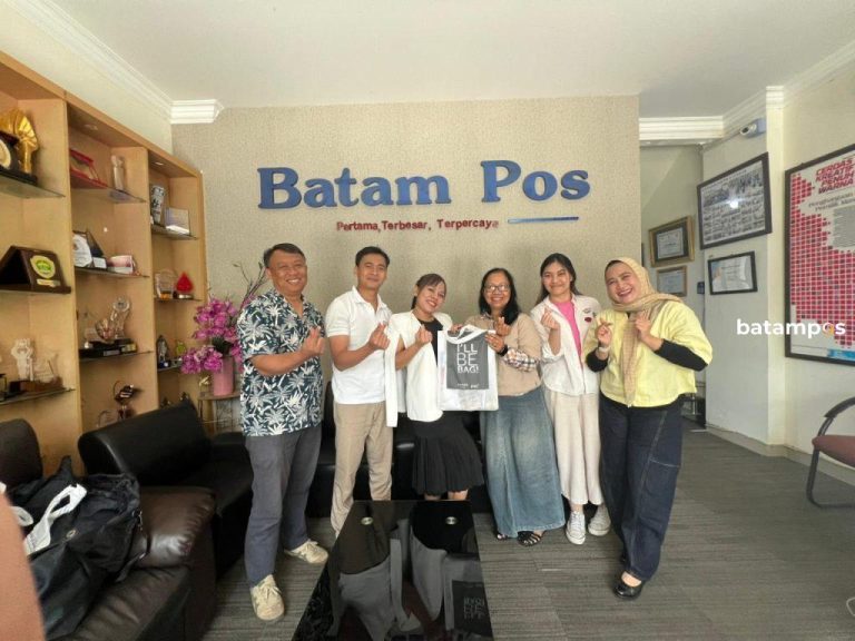 Harris Hotels Bandung dan Jakarta Kunjungi Batam Pos, Perkuat Kerja Sama Media