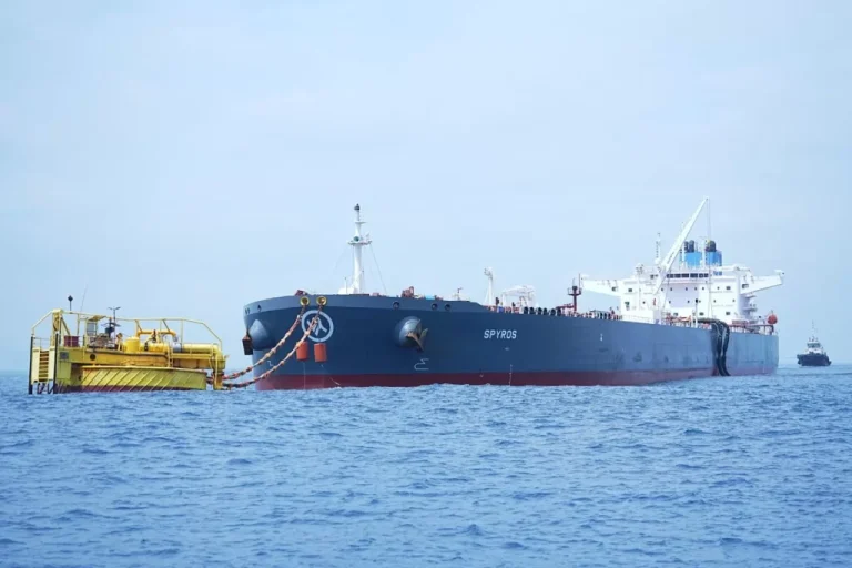 Kapal MT Spyros Sandar di Cilacap, Pertamina Terima 1 Juta Barel Minyak
