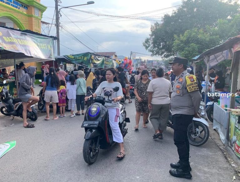 5 Pasar Tumpah di Seibeduk Dijaga Polisi
