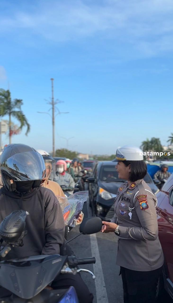 Satlantas Polresta Barelang Apresiasi Pengendara yang Tertib, Edukasi Humanis Warnai Ops Keselamatan Seligi 2026